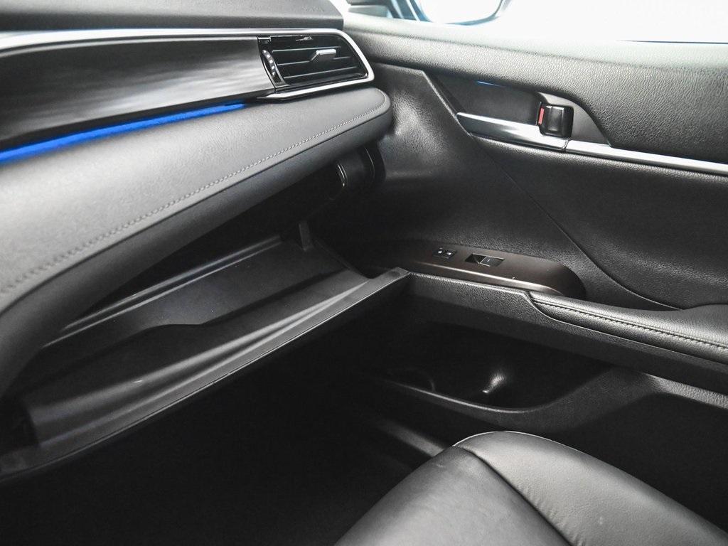 used 2022 Toyota Camry Hybrid car, priced at $17,995