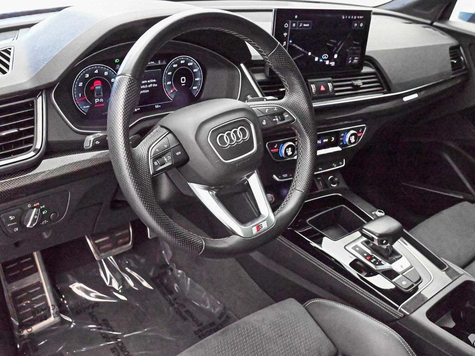 used 2022 Audi SQ5 car, priced at $35,990