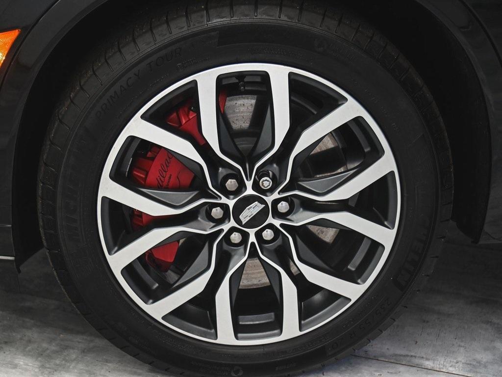 used 2024 Cadillac XT6 car, priced at $43,995