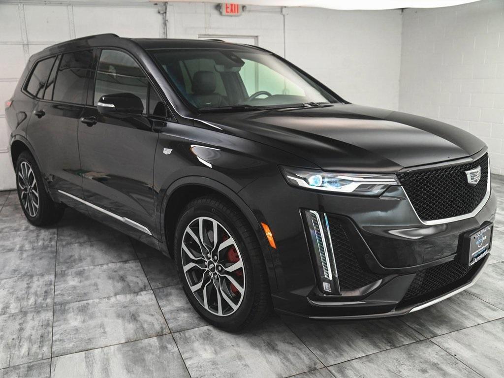 used 2024 Cadillac XT6 car, priced at $43,995