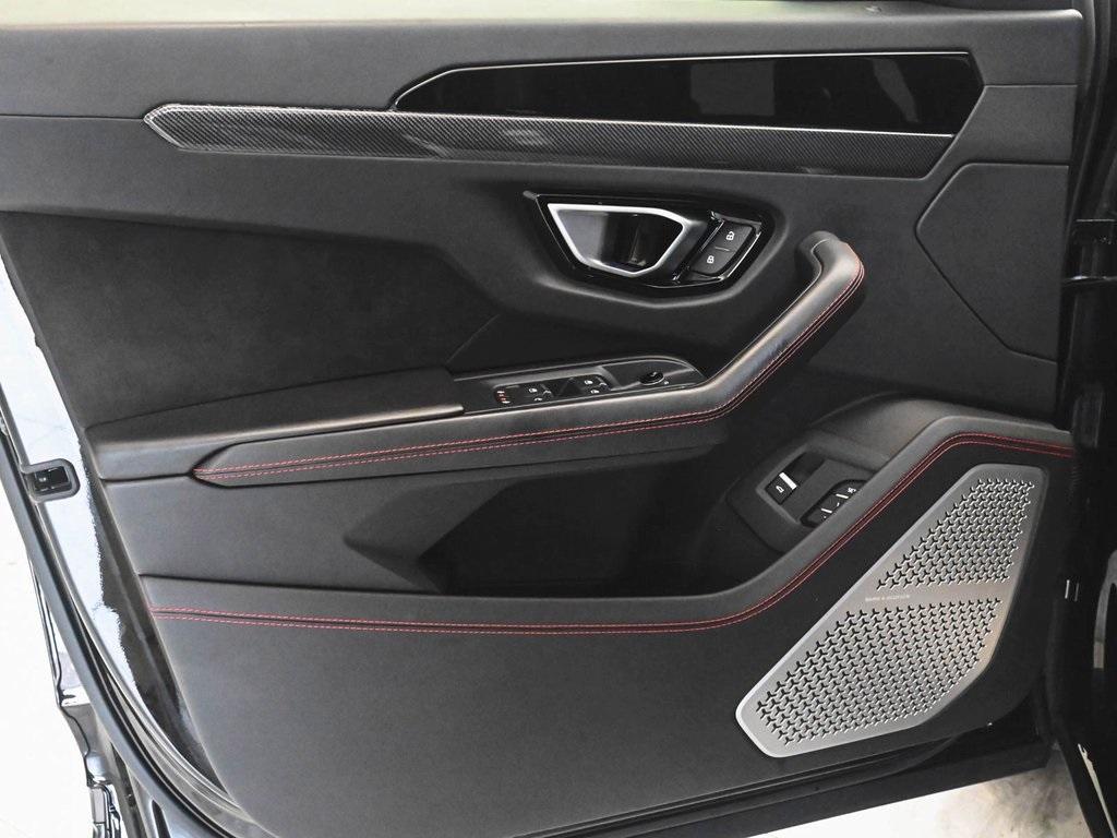 used 2020 Lamborghini Urus car, priced at $167,595