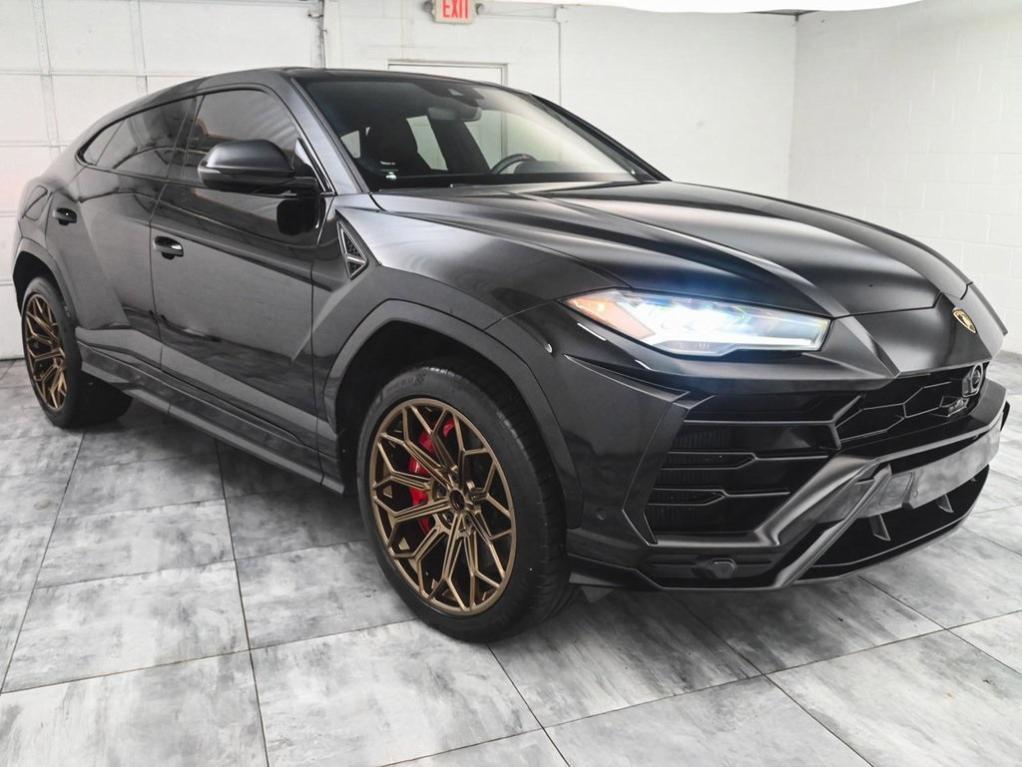 used 2020 Lamborghini Urus car, priced at $167,595