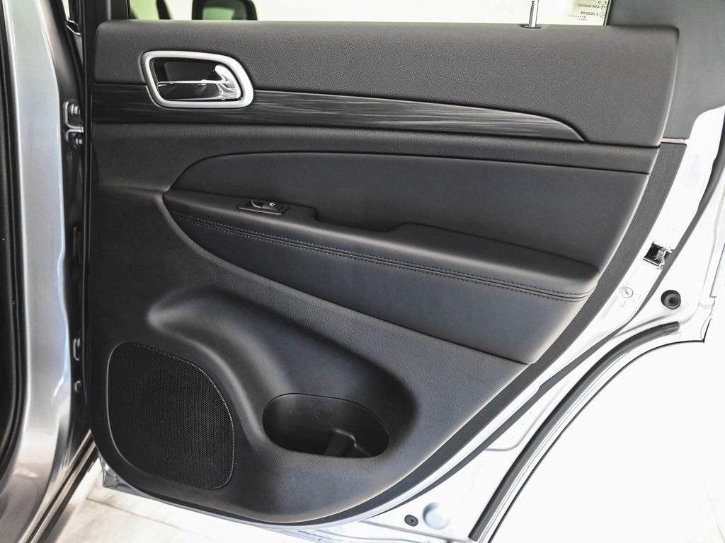 used 2021 Jeep Grand Cherokee car, priced at $25,990