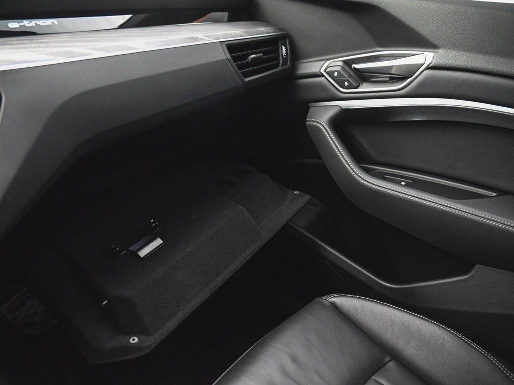 used 2024 Audi Q8 e-tron car, priced at $40,590