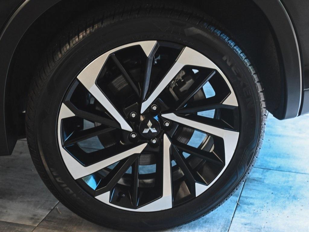 used 2024 Mitsubishi Outlander car, priced at $23,595