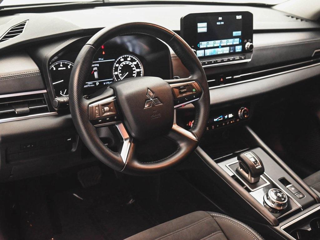 used 2024 Mitsubishi Outlander car, priced at $23,595
