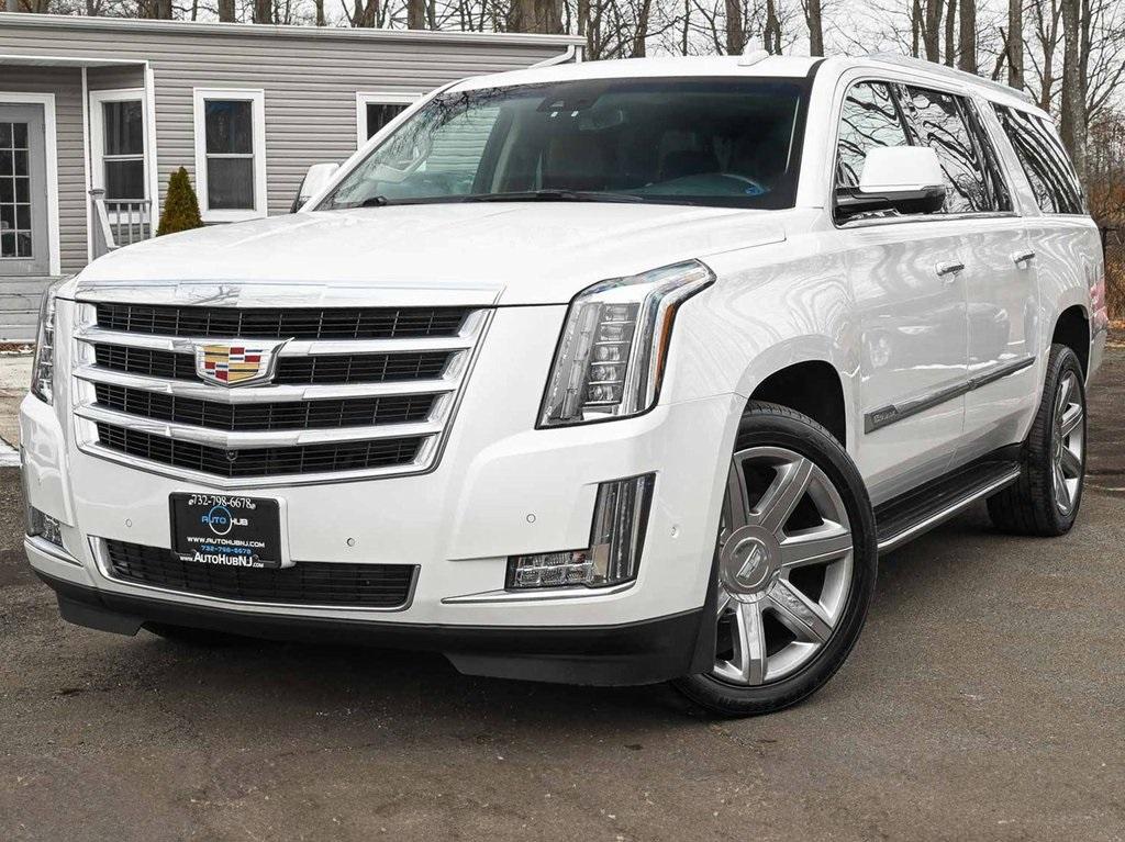 used 2019 Cadillac Escalade ESV car, priced at $26,990