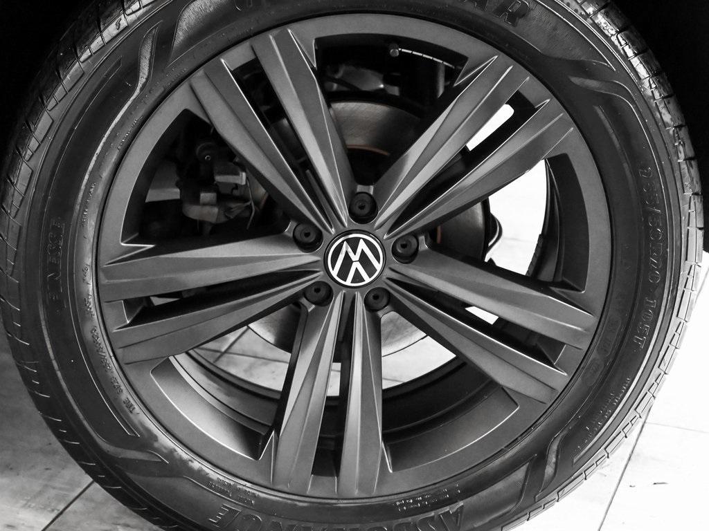 used 2021 Volkswagen Atlas Cross Sport car, priced at $25,990