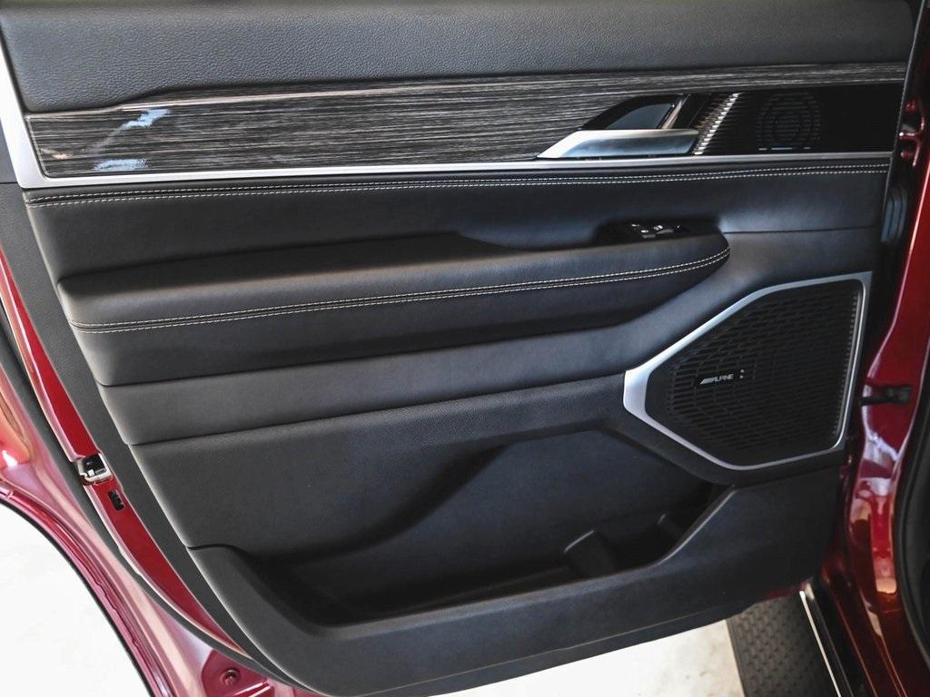 used 2022 Jeep Wagoneer car, priced at $44,895