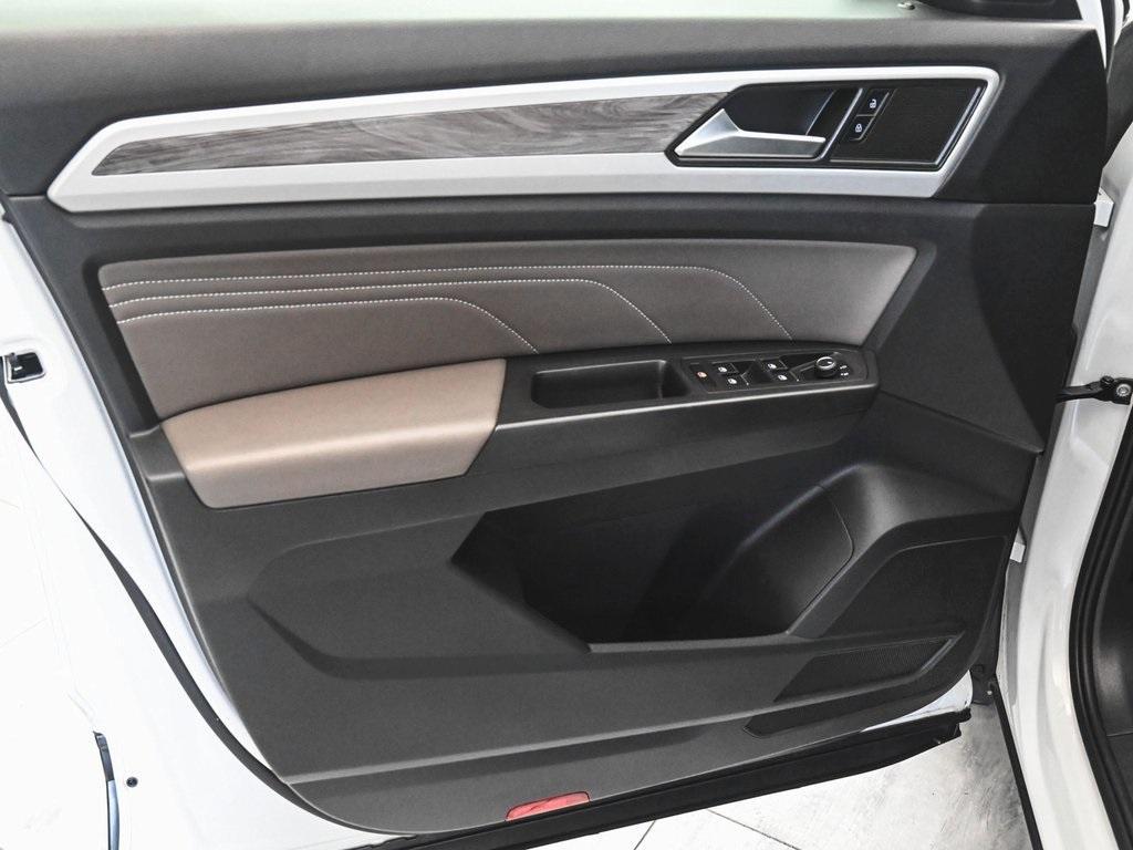 used 2022 Volkswagen Atlas Cross Sport car, priced at $25,990