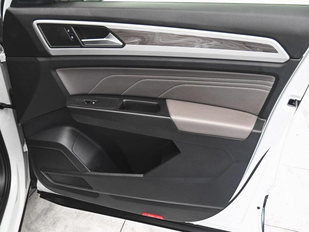 used 2022 Volkswagen Atlas Cross Sport car, priced at $25,990