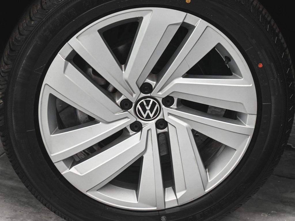 used 2022 Volkswagen Atlas Cross Sport car, priced at $25,990