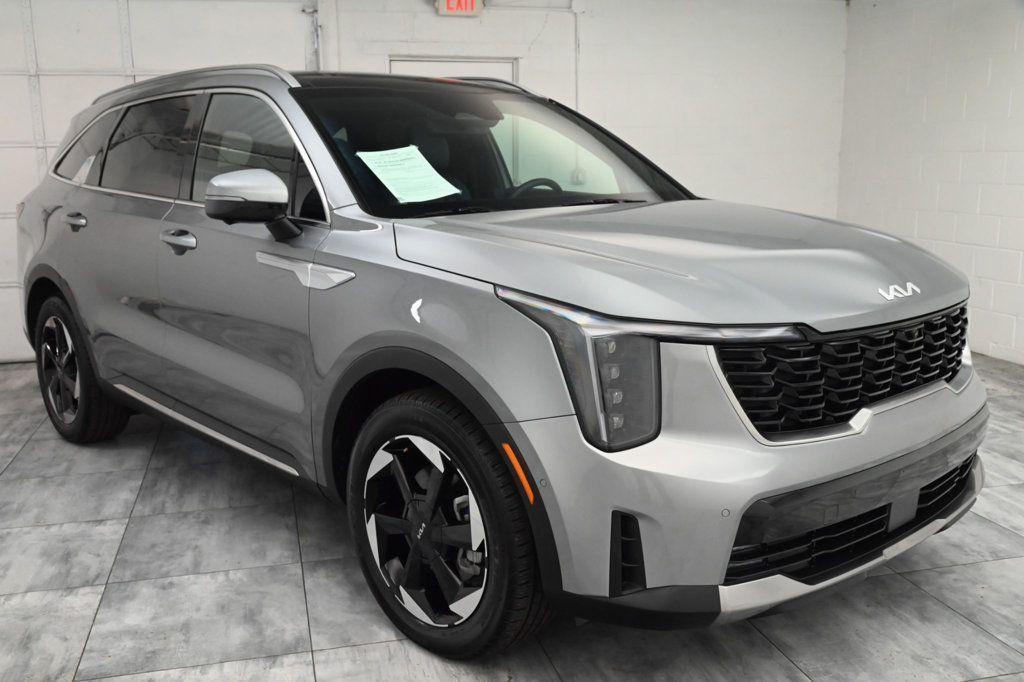 used 2025 Kia Sorento Hybrid car, priced at $40,990