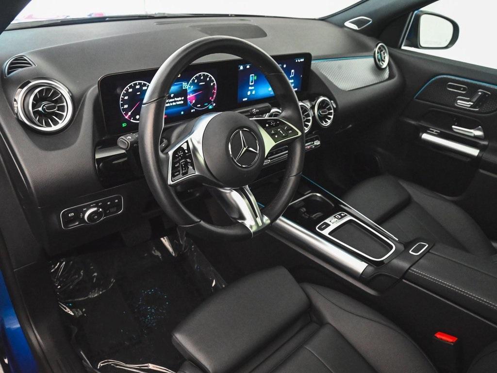 used 2025 Mercedes-Benz GLA 250 car, priced at $37,995