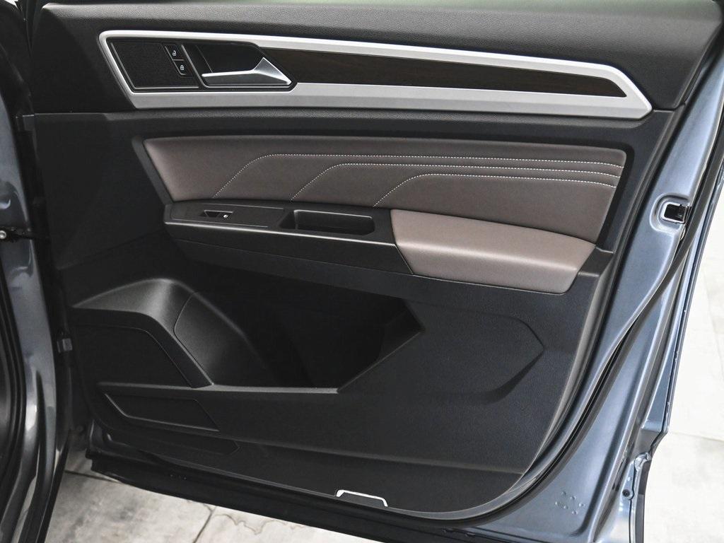 used 2022 Volkswagen Atlas car, priced at $22,595