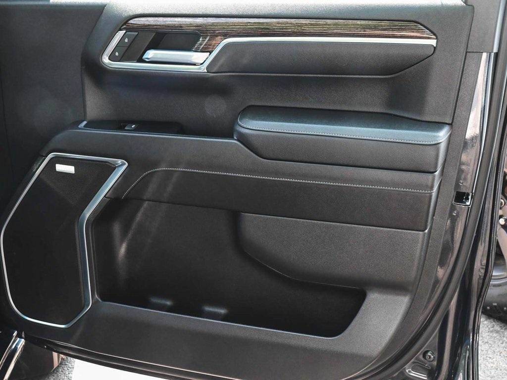 used 2023 GMC Sierra 1500 car, priced at $43,990