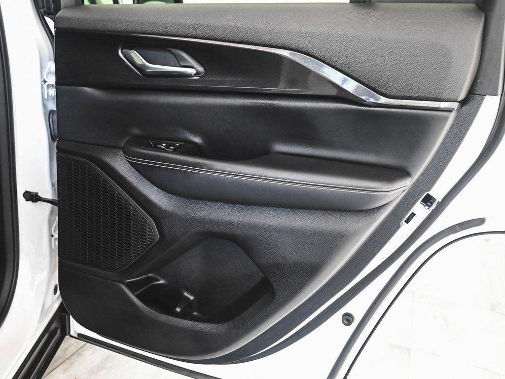 used 2023 Jeep Grand Cherokee car, priced at $23,595