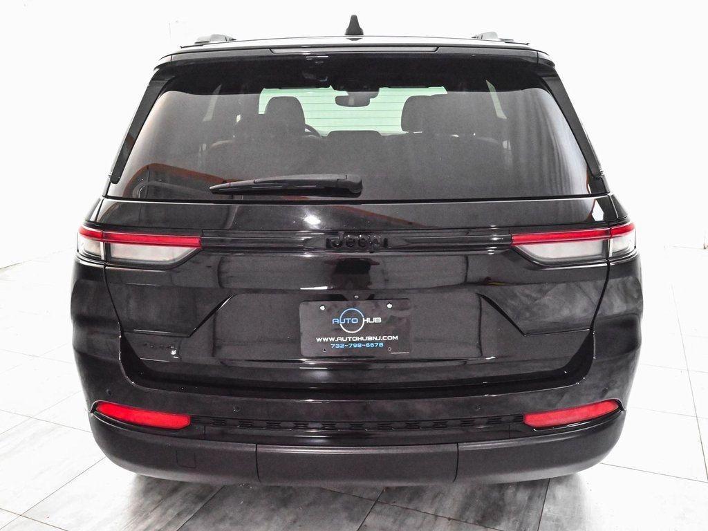 used 2022 Jeep Grand Cherokee car, priced at $28,990