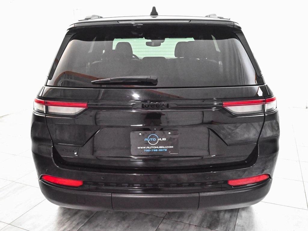used 2022 Jeep Grand Cherokee car, priced at $29,990