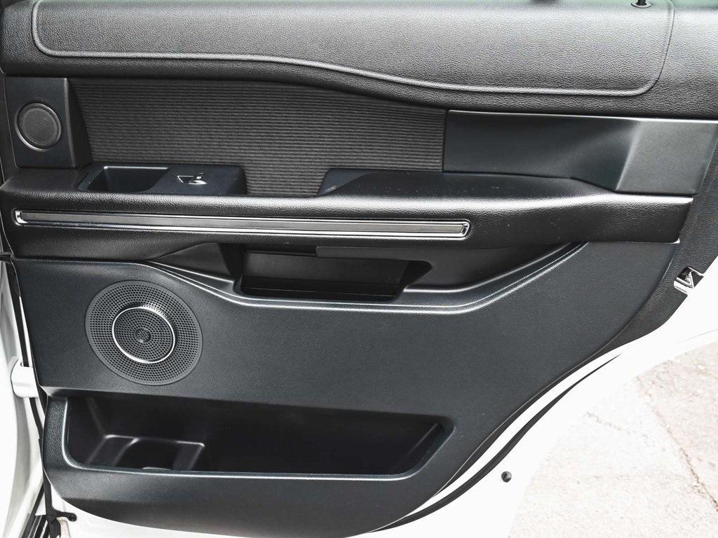 used 2018 Ford Expedition car, priced at $21,290