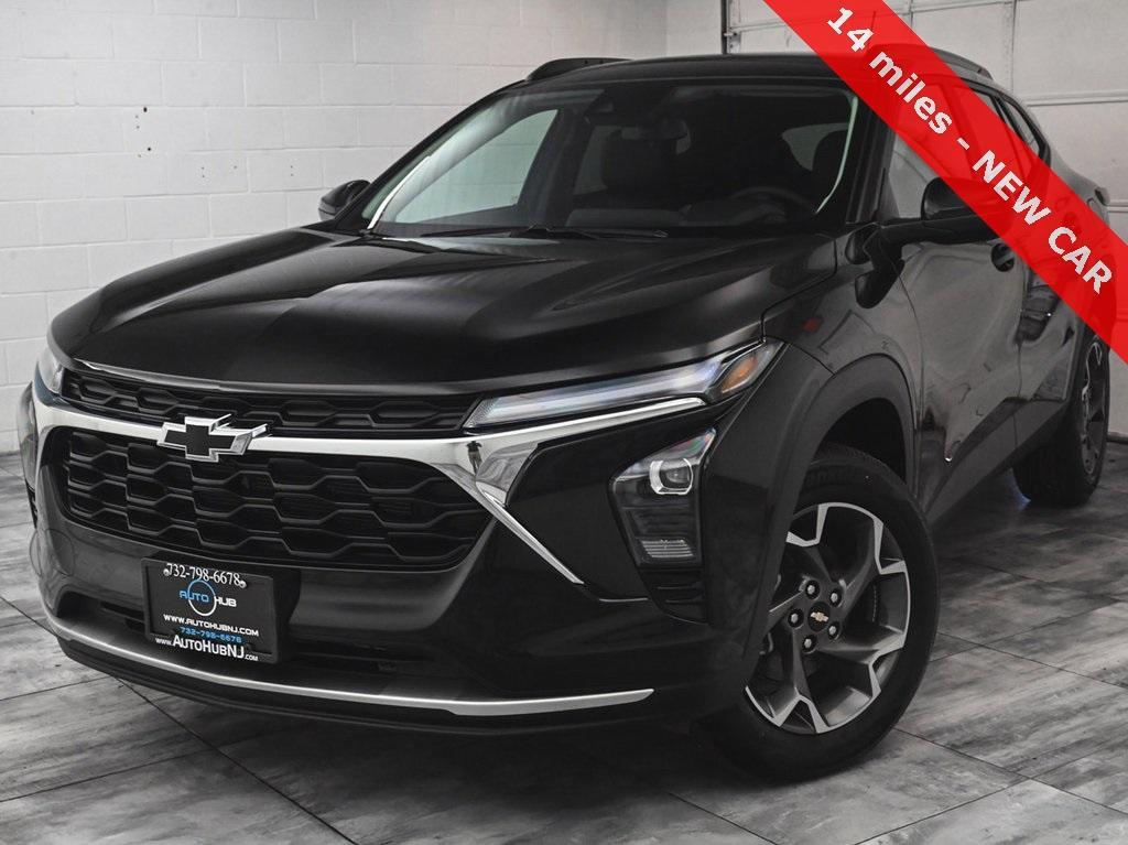 used 2025 Chevrolet Trax car, priced at $21,495