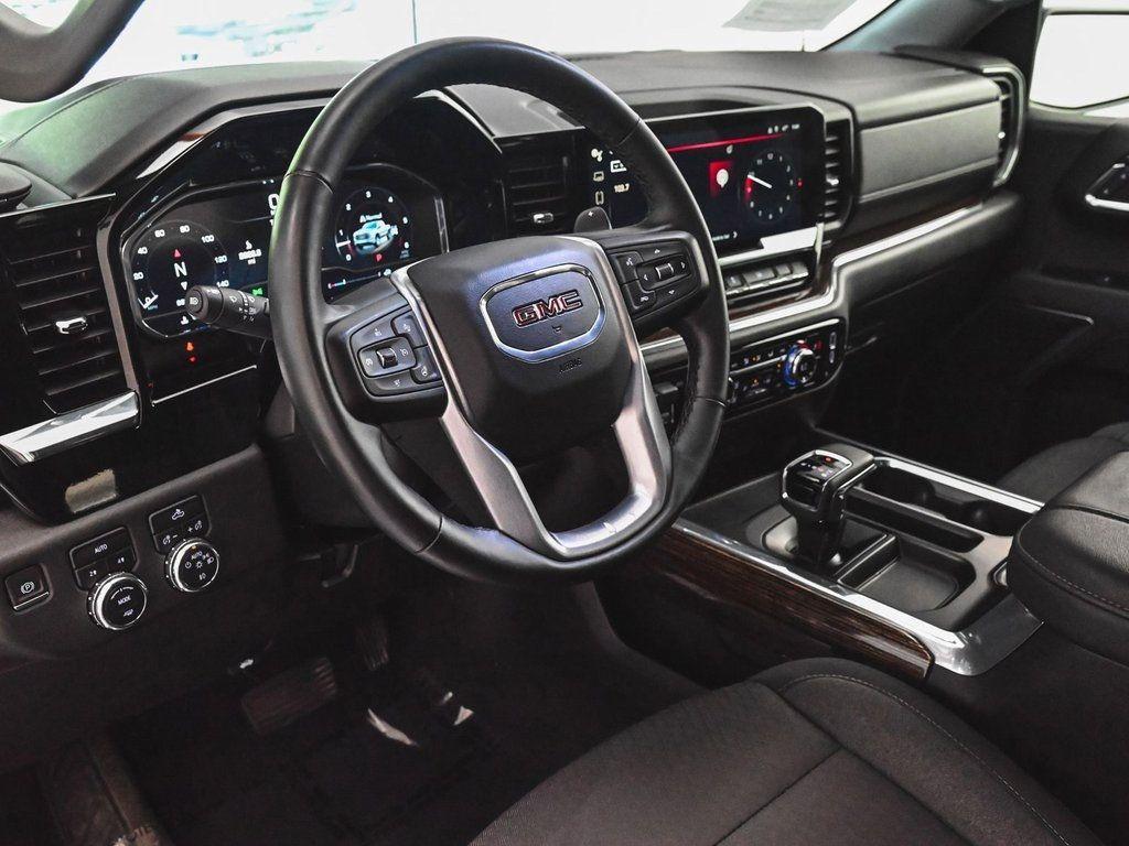 used 2023 GMC Sierra 1500 car, priced at $40,490