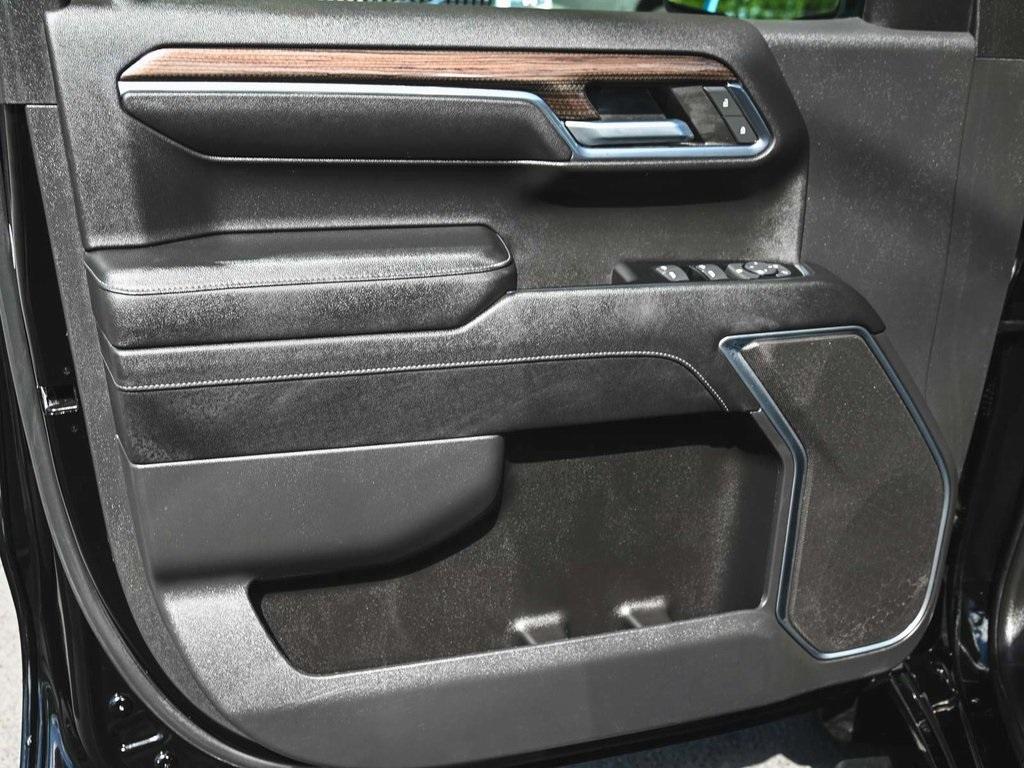 used 2023 Chevrolet Silverado 1500 car, priced at $43,990