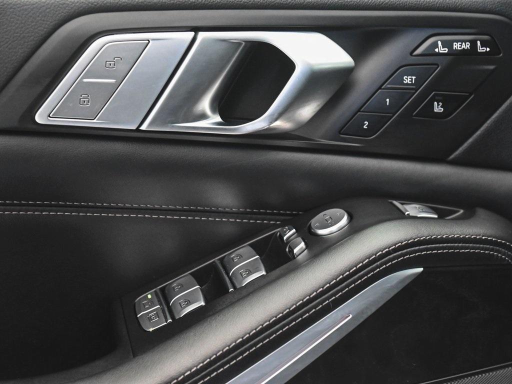 used 2021 BMW X7 car, priced at $43,590