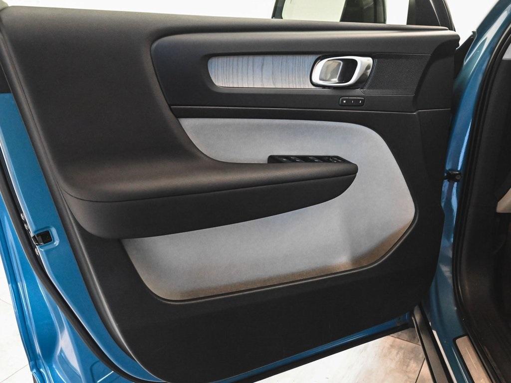 used 2023 Volvo XC40 car, priced at $32,590