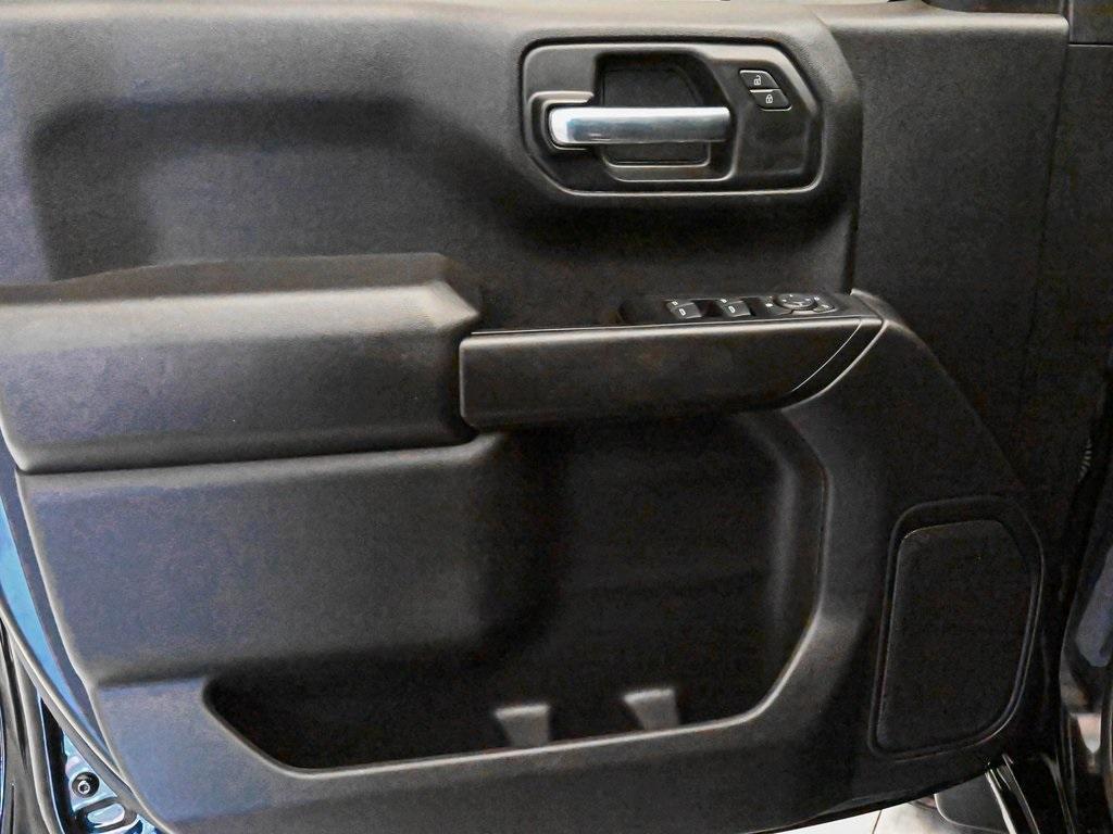 used 2022 Chevrolet Silverado 1500 car, priced at $32,990