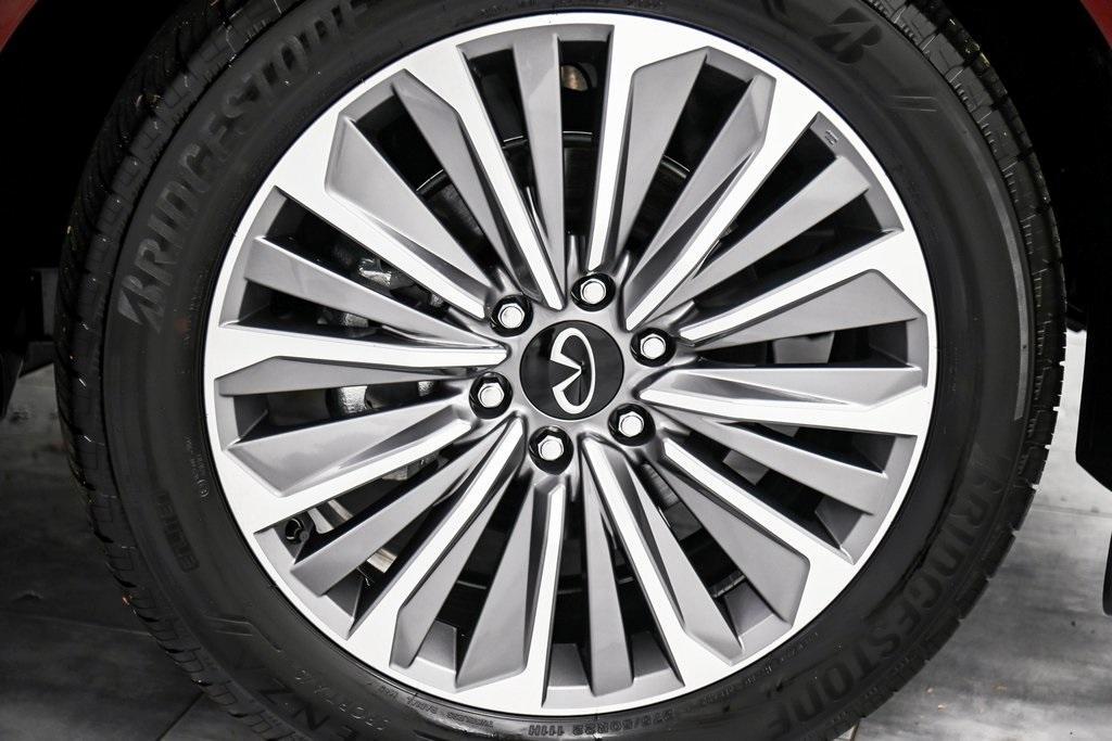 used 2025 INFINITI QX80 car, priced at $79,990