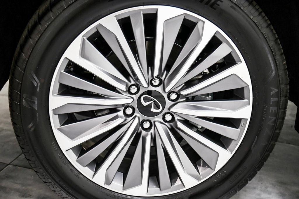used 2025 INFINITI QX80 car, priced at $79,990