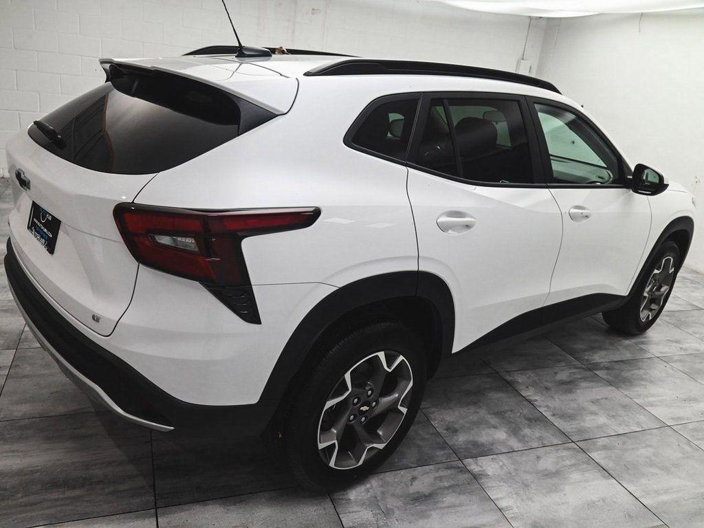 used 2025 Chevrolet Trax car, priced at $20,595