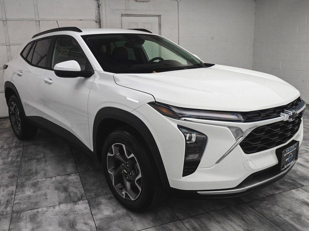 used 2025 Chevrolet Trax car, priced at $20,595