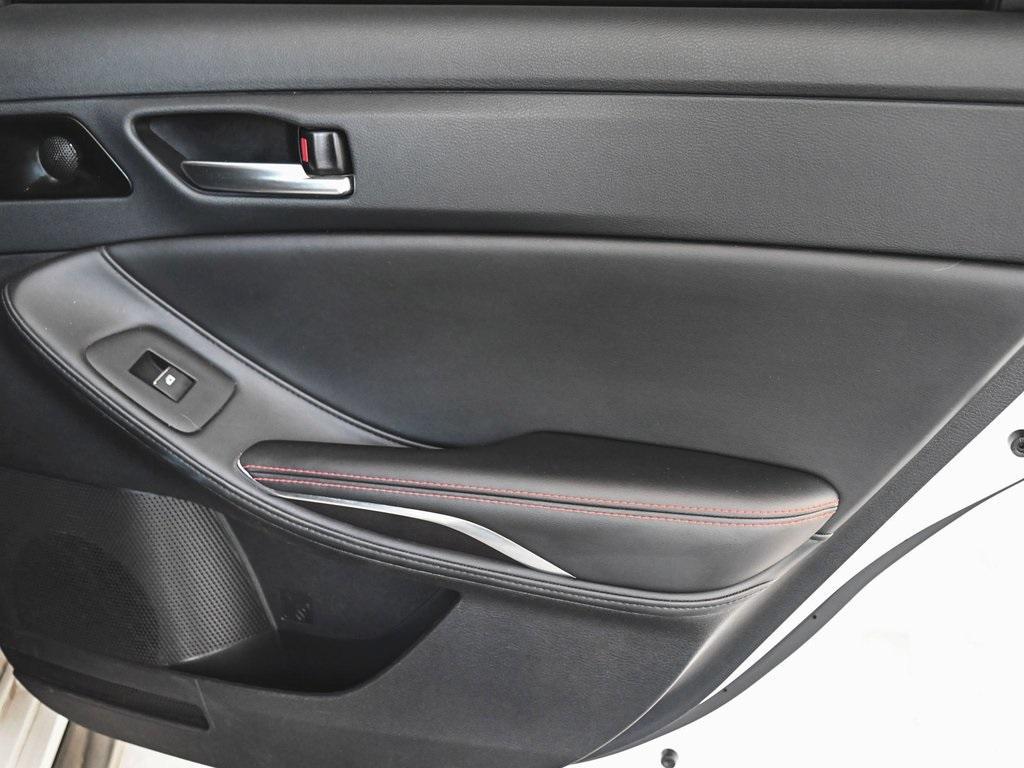used 2021 Toyota Avalon car, priced at $29,890