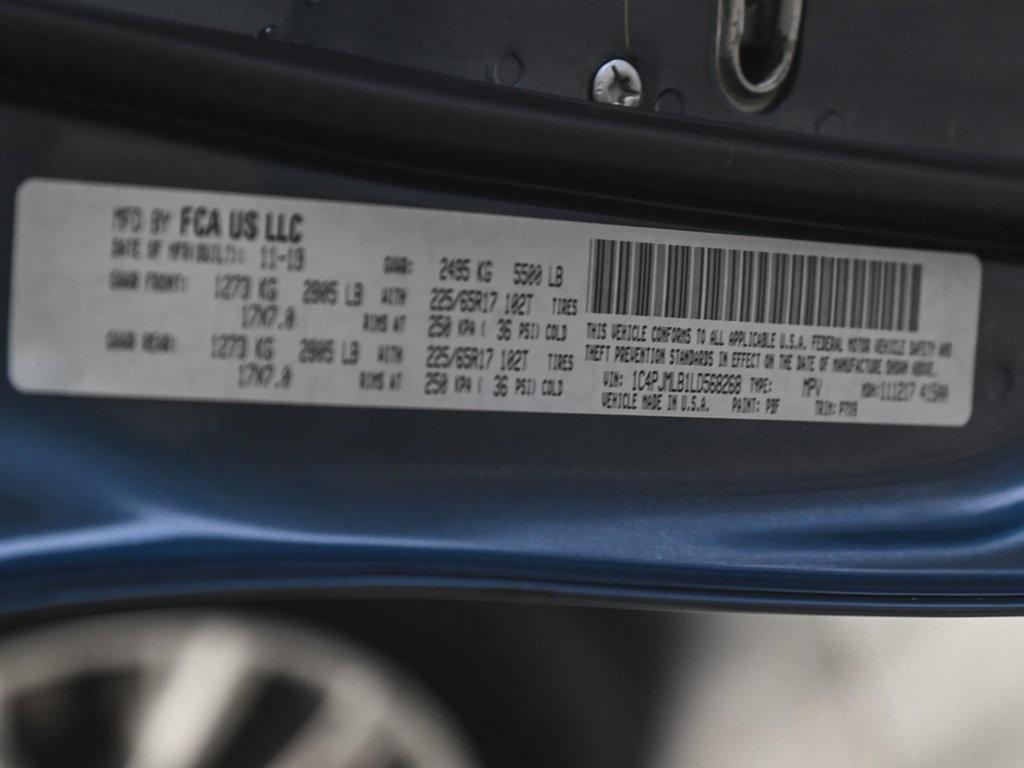 used 2020 Jeep Cherokee car, priced at $16,595