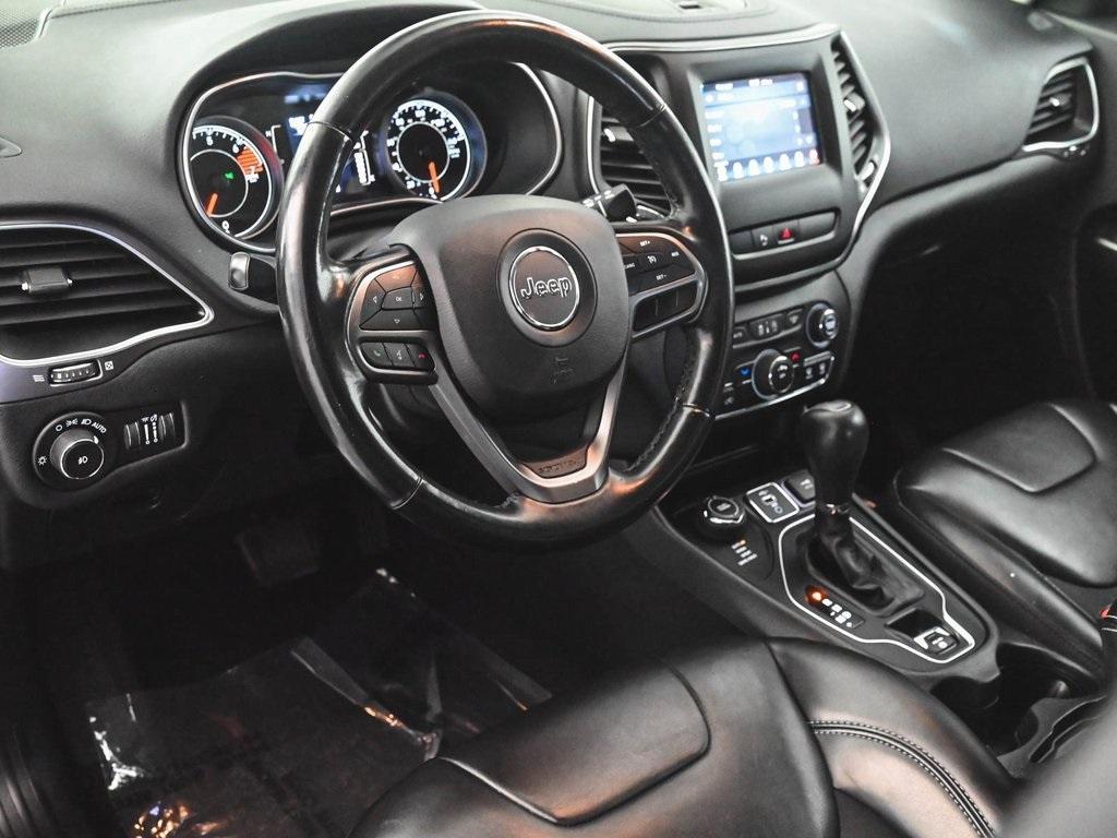 used 2020 Jeep Cherokee car, priced at $16,595