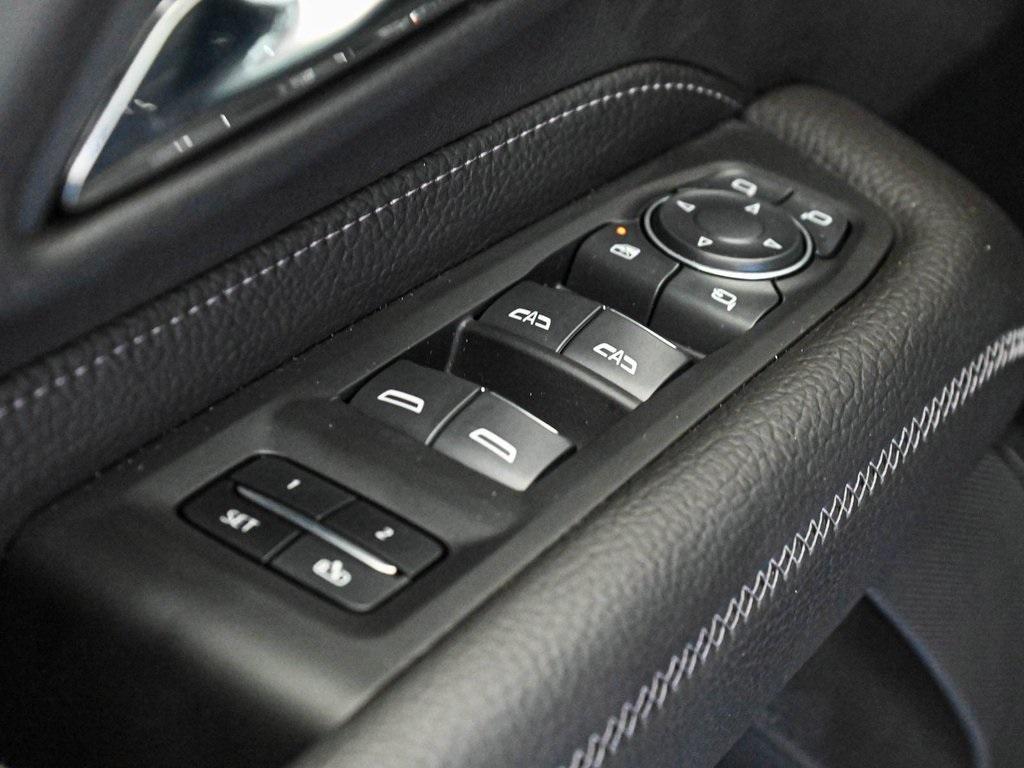 used 2024 GMC Yukon XL car, priced at $71,990