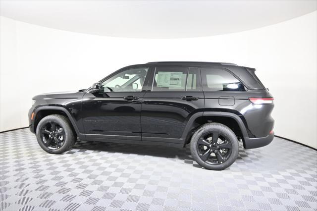 new 2025 Jeep Grand Cherokee car, priced at $51,199
