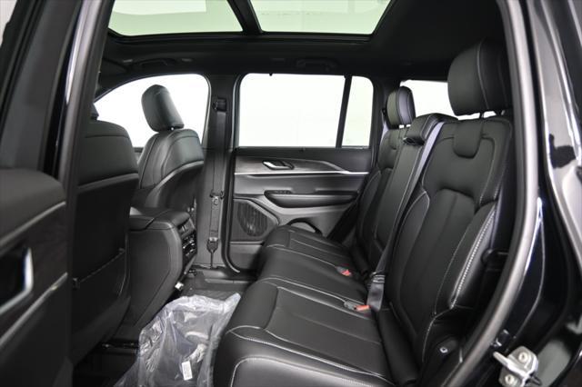new 2025 Jeep Grand Cherokee car, priced at $51,199