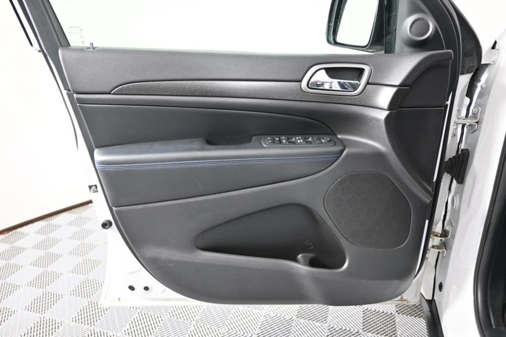 used 2018 Jeep Grand Cherokee car, priced at $17,195