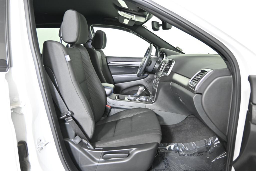 used 2018 Jeep Grand Cherokee car, priced at $17,195