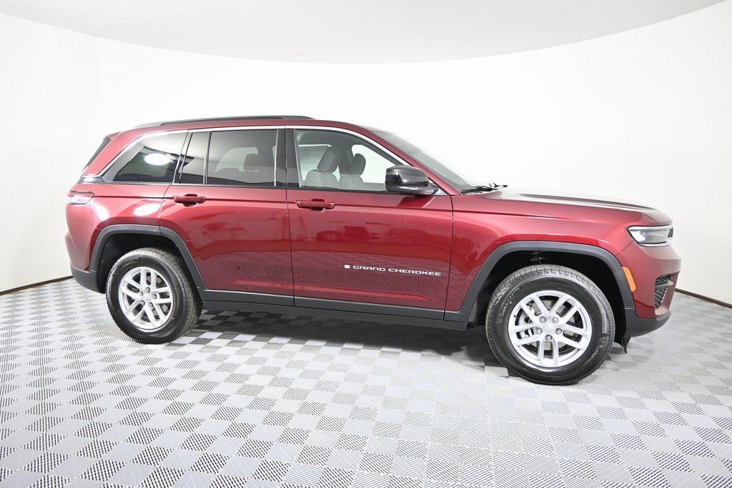 new 2025 Jeep Grand Cherokee car, priced at $37,999