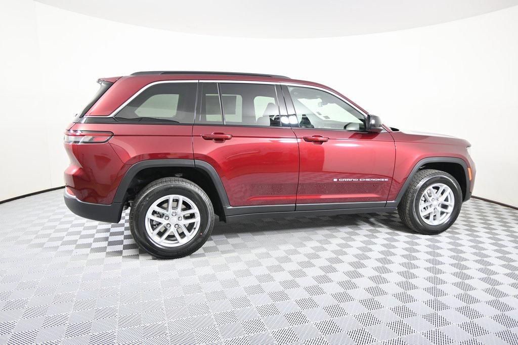 new 2025 Jeep Grand Cherokee car, priced at $37,999