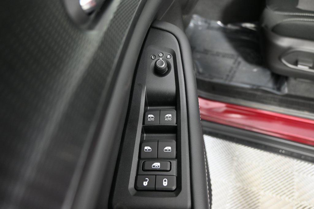 new 2025 Jeep Grand Cherokee car, priced at $37,999