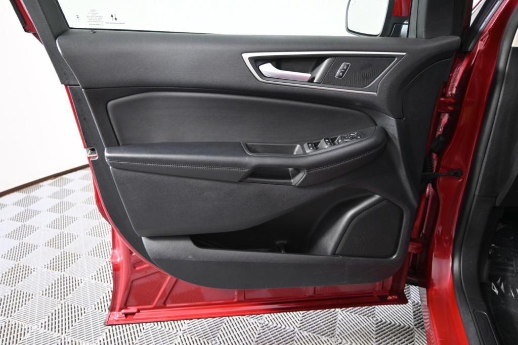 used 2024 Ford Edge car, priced at $21,999