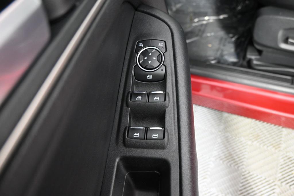 used 2024 Ford Edge car, priced at $21,999