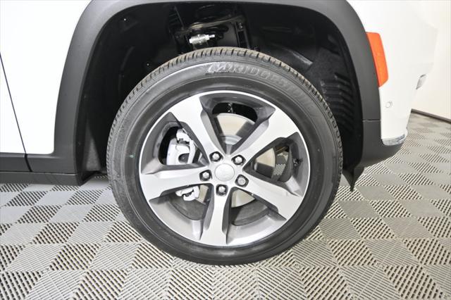 new 2025 Jeep Grand Cherokee L car, priced at $53,399