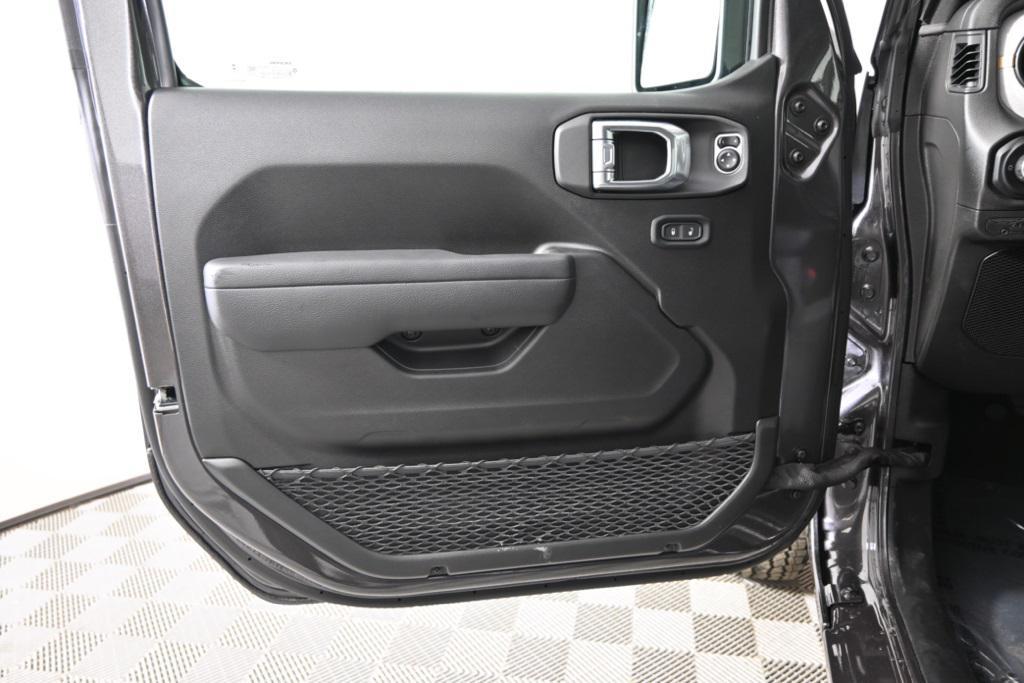 new 2025 Jeep Wrangler car, priced at $44,399