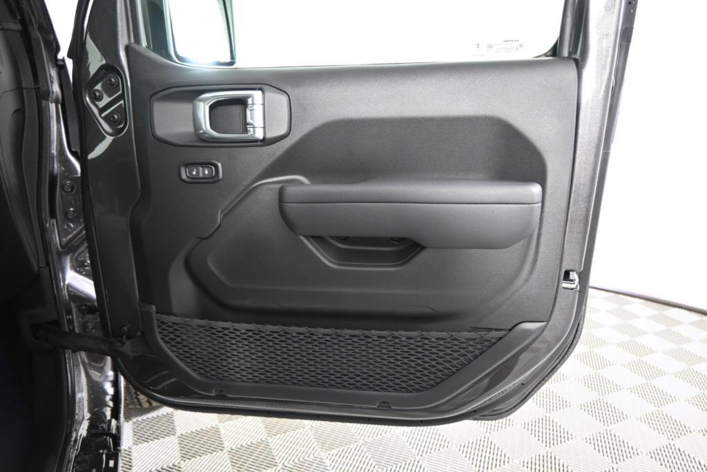 new 2025 Jeep Wrangler car, priced at $44,399